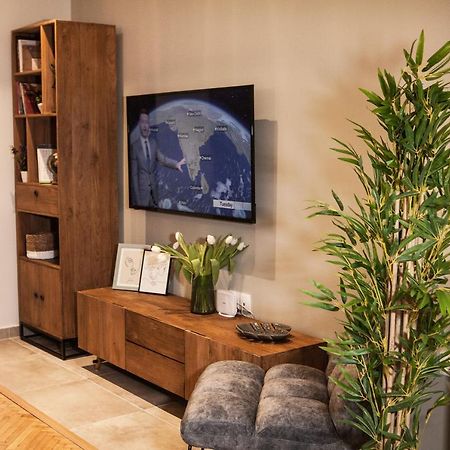 Central Comfy Modern Flat 2 Bedrooms 2 Bathrooms アテネ エクステリア 写真